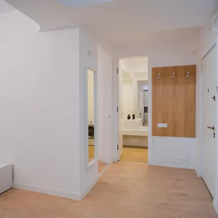 High-end In Politehnica Park - Iuliu Maniu 6r - New Bucharest