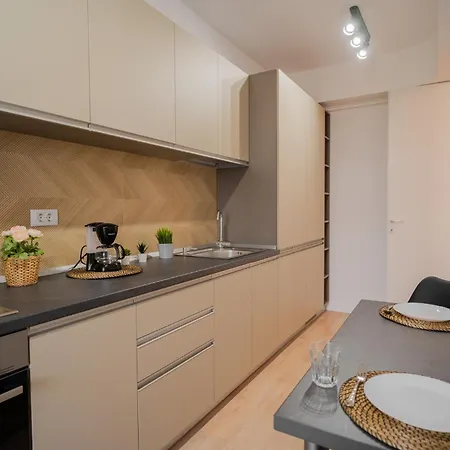 Apartment High-end In Politehnica Park - Iuliu Maniu 6r - New