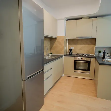 Apartment High-end In Politehnica Park - Iuliu Maniu 6r - New *